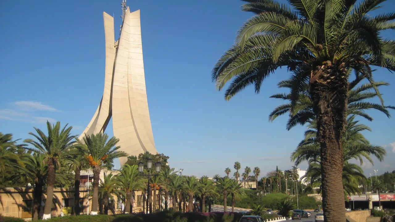 Maqam Echahid, le Mémorial du martyr, à Alger